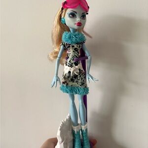 Monster High Doll - Abbey - Art Class 2013